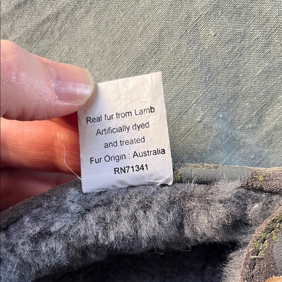 L.L. Bean Gray and Yellow Kids Shearling Slippers - Picture 5 of 5